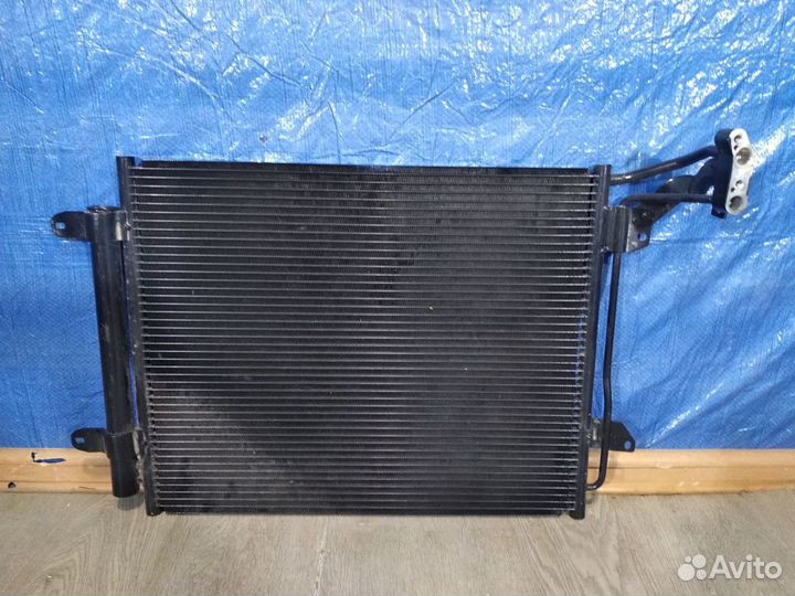 Радиатор кондиционера Tiguan 1 2007-2016