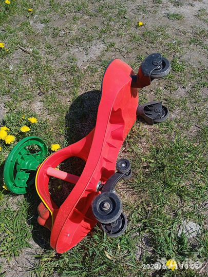 Самокат детский трехколесный с сиденьем б/у