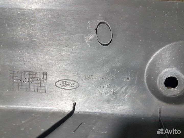 Накладка замка багажника ford C-MAX