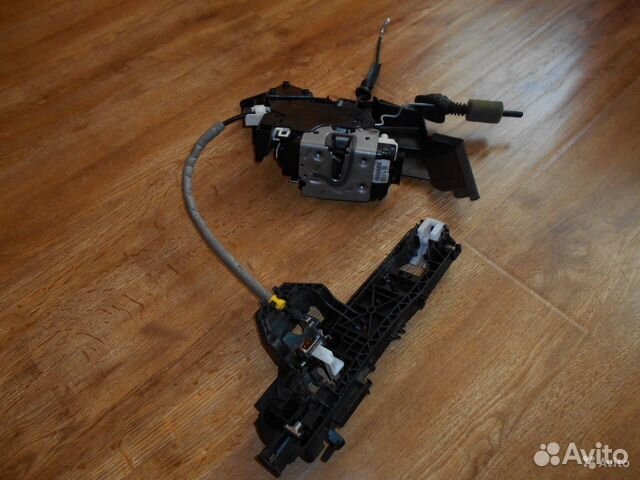 Замок дверной передней правой двери w212,204