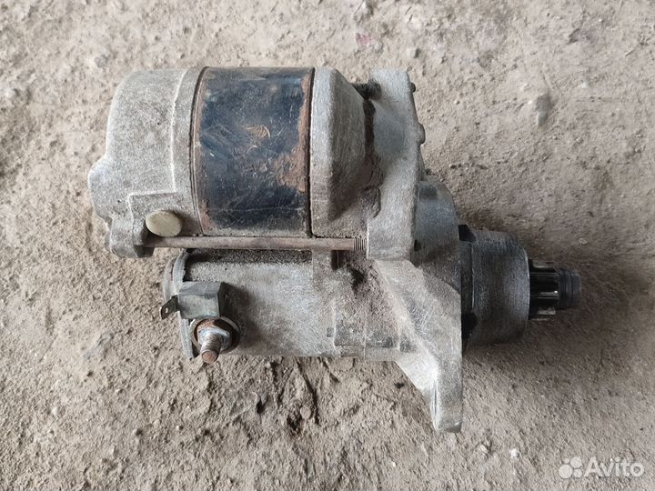 Стартер Subaru Forester SF5 EJ20 2Л