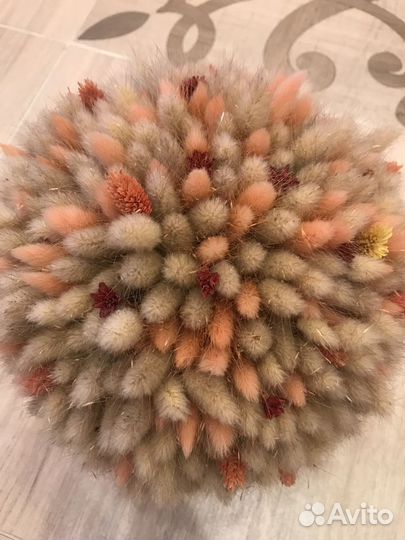 Декоративная композиция из лагуруса