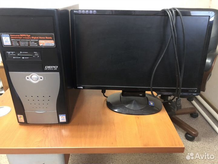 Монитор с системным блоком