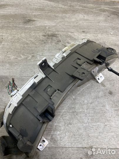 Панель приборов Mitsubishi Lancer