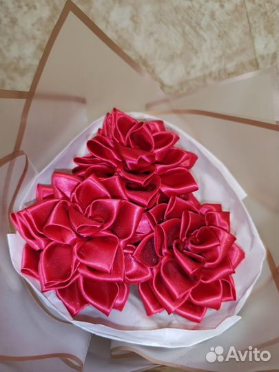 Георгины из атласных лент