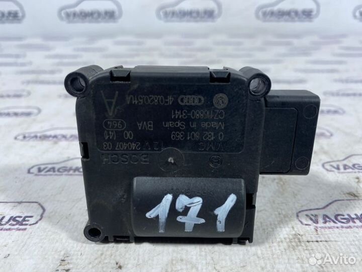 Моторчик заслонки печки Audi A6 C6 3.2 BYU 2007