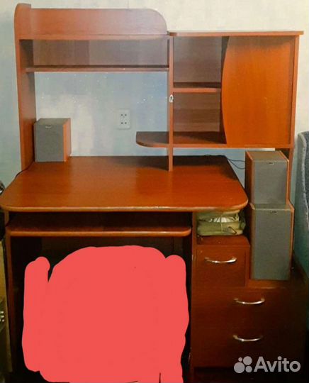 Компьютерный стол