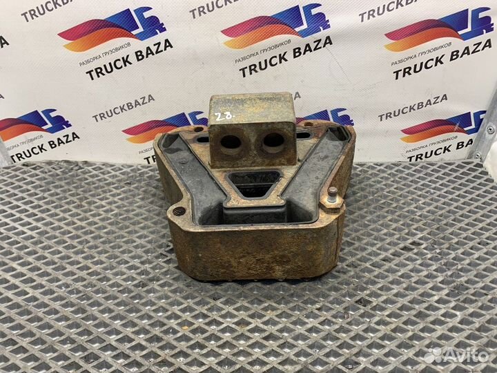 Подушка двигателя задняя