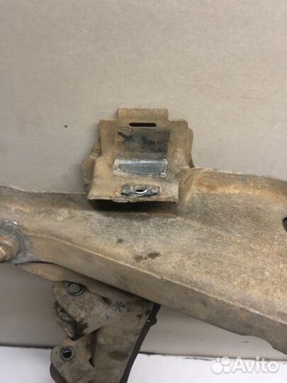 Подрамник передний Renault Kangoo 1 KC E7J 2001