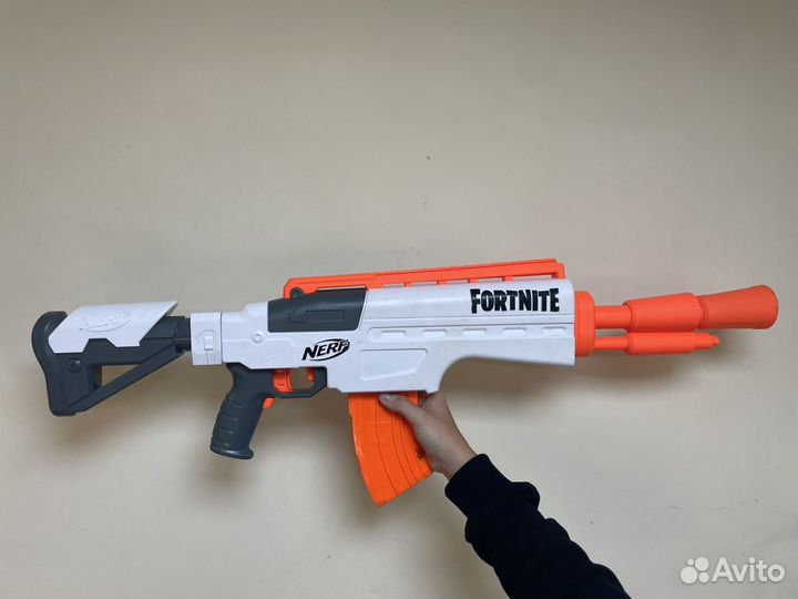 Бластер nerf