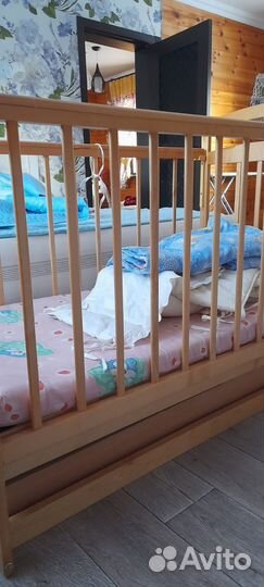 Детская кроватка с маятником бу