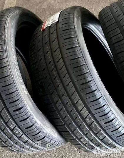 Roadstone N'Fera RU5 275/40 R20 и 315/35 R20 106W