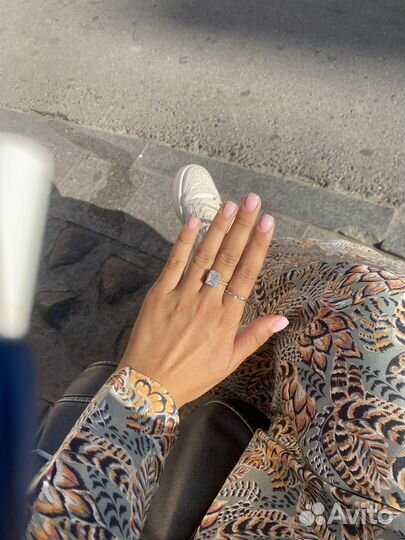 Модель на маникюр с покрытием бесплатно