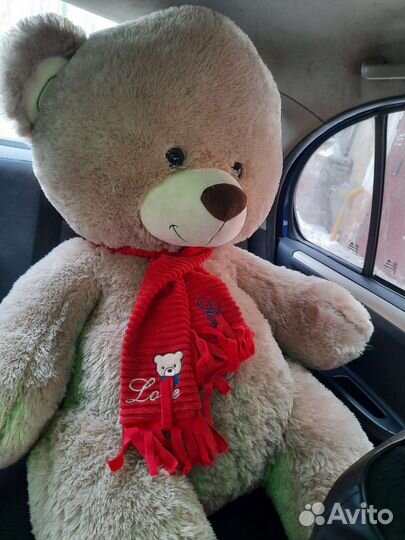 Плюшевый медведь 1м20см, новый на подарочек