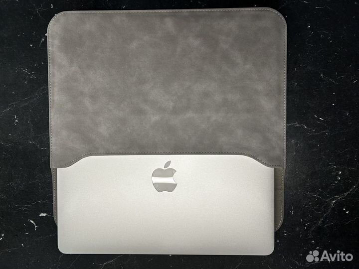 Замшевый чехол на MacBook Air 13