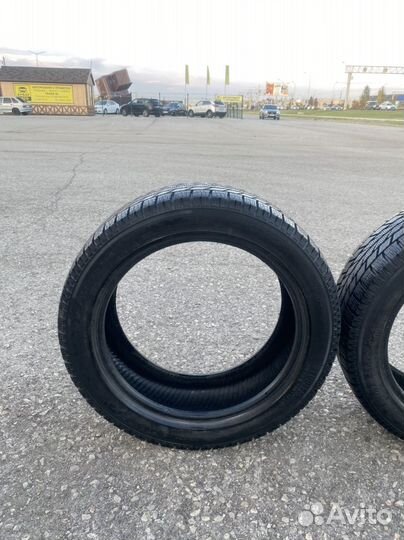 Toyo Observe Garit KX 215/50 R17
