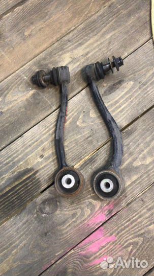 Рычаг передний верхний правый Hyundai Equus 2011