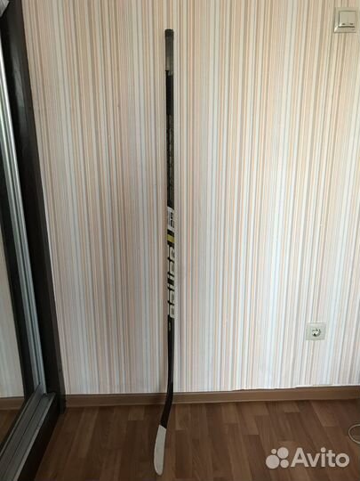 Клюшка хоккейная