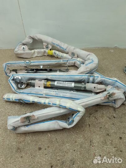 Шторка безопасности аирбег Range Rover Sport 2