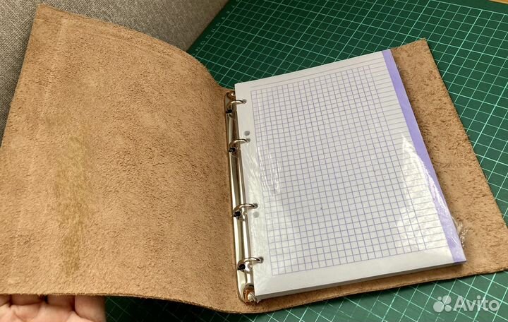 Тетрадь кожаная