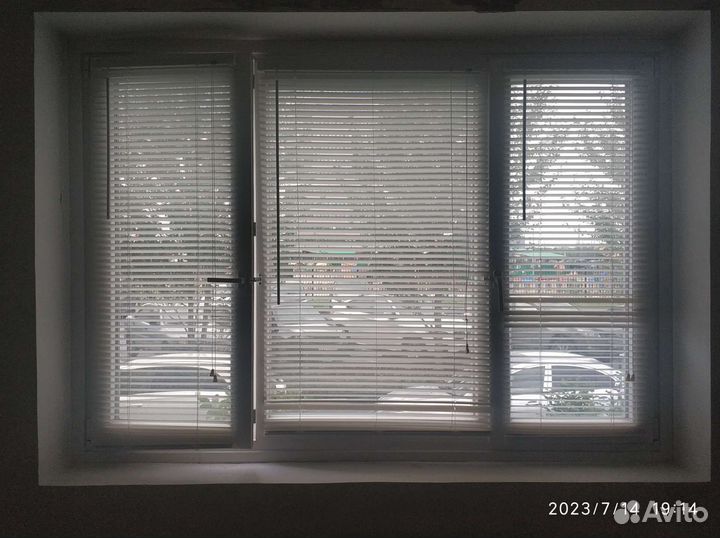 Жалюзи горизонтальные пластиковые