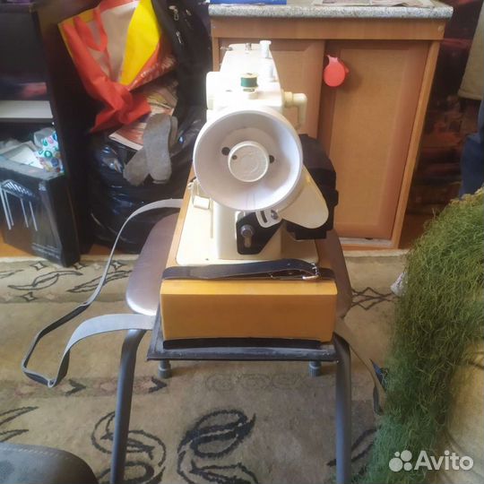 Швейная машина