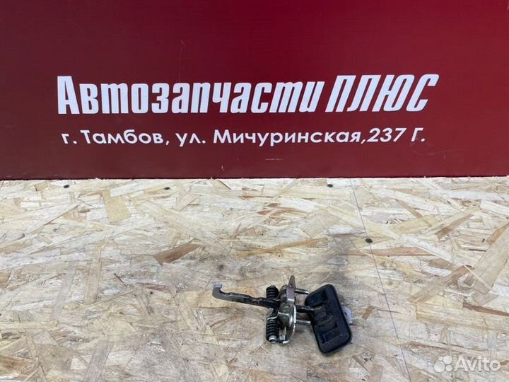 Ограничитель двери LADA X-Ray