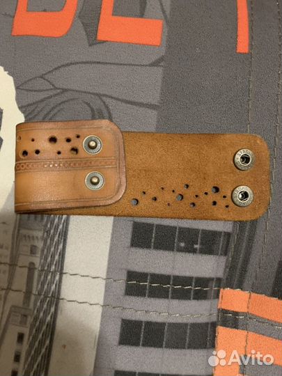 Кожаный браслет