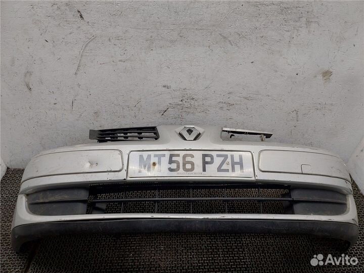 Решетка радиатора Renault Espace 4 2002, 2006