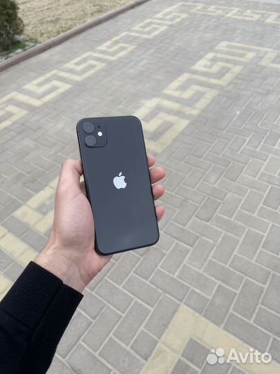 iPhone 11, 64 ГБ