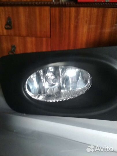 Противотуманные фары на Хонда Стрим второго поколе