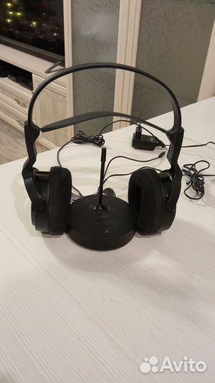 Беспроводные наушники sony RF811RK