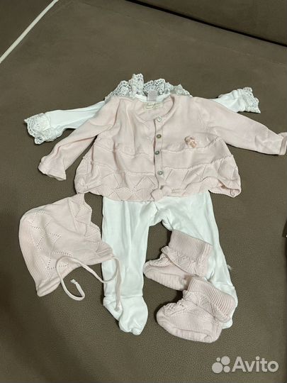 Комплект на выписку для девочки