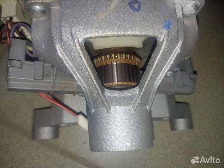 Двигатель Candy стиральной машины 41026948