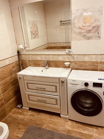 2-к. квартира, 100 м², 3/10 эт.