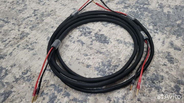 Pyramid Memphis потрясающий акустический кабель