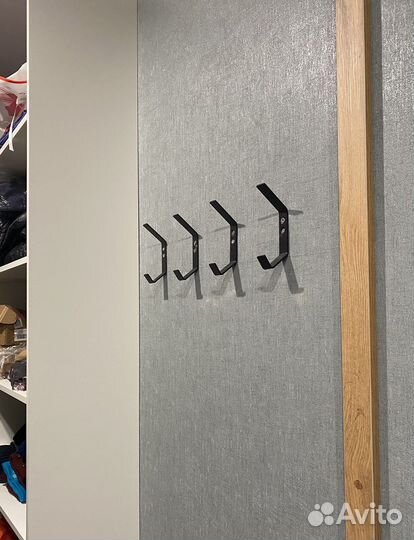 Крючки настенные в гардероб и не только