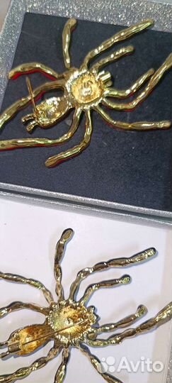 Брошь паук