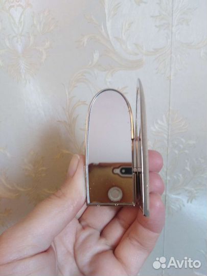 Футляр для помады guerlain с помадой