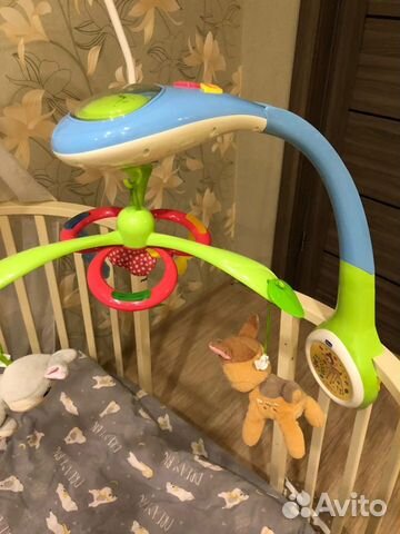 Продаю музыкальный мобиль с проектором