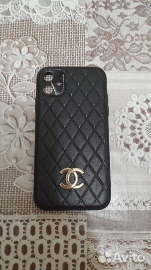 Чехол на iPhone 11