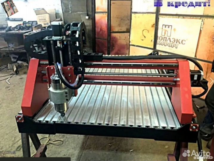 Фрезерный станок по дереву и двп с чпу