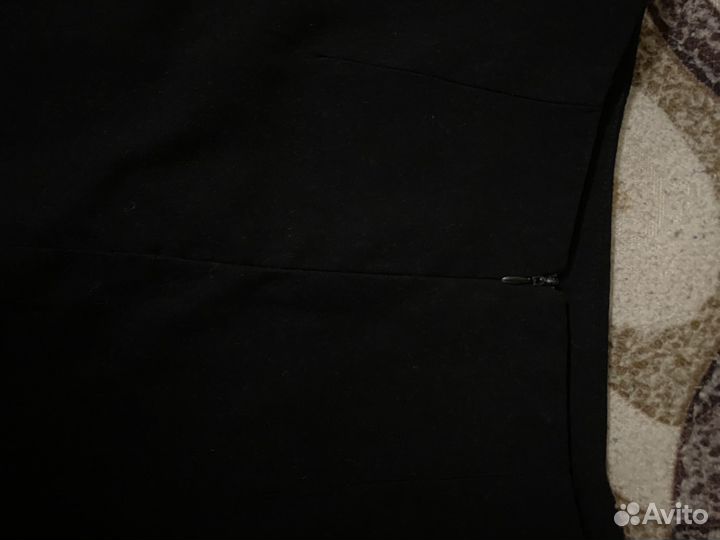 Юбка с разрезом