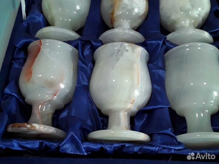 Фигурки из оникса