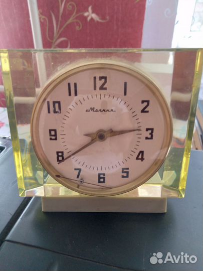 Будильник механический СССР