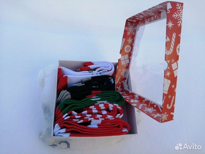 Новогодние носки в коробке