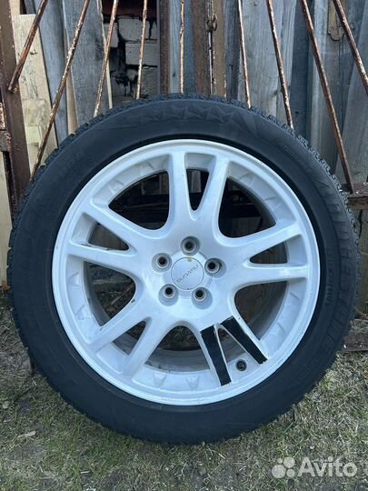 Bridgestone Ice Cruiser 7000 225/50 R17 90L