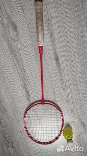 Ракетка для бадминтона с чехлом и валанчиком