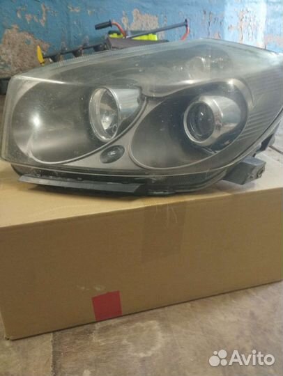 Продам переднюю левую фару Джили Х7 NEW оригинал