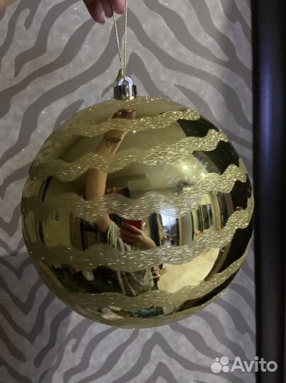 Шарик новогодний